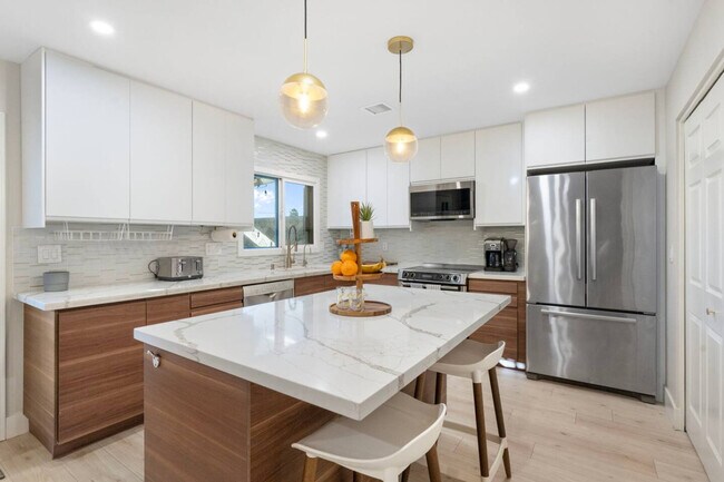 Building Photo - 6957 E Osborn Rd