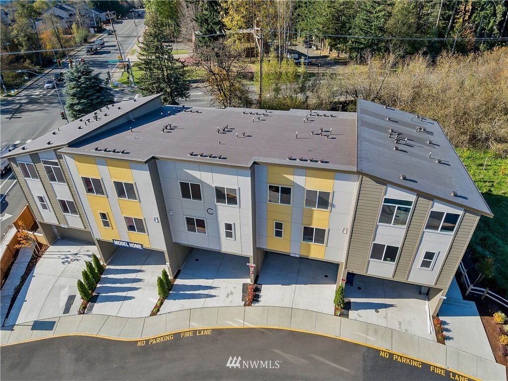 Building Photo - 17905 35th Ave SE