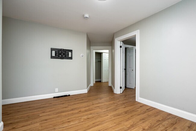 Building Photo - 124 Huntington Ave