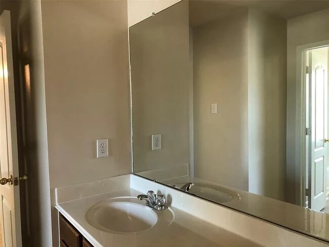 Building Photo - 11119 Mooring Ridge Ln