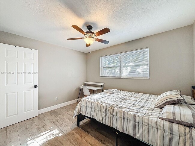 Building Photo - 921 NW 14th St