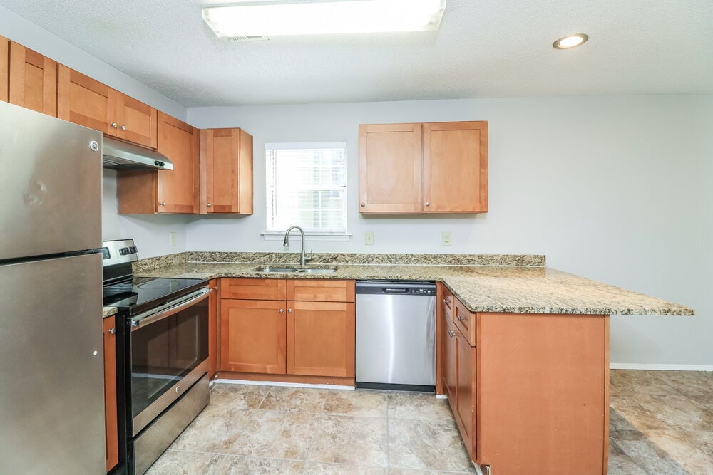 Building Photo - 4034 Sharon Woods Dr