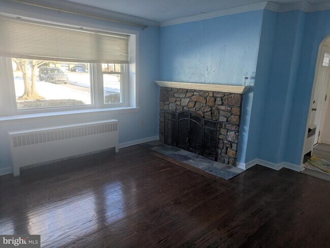 Building Photo - 1330 Park Ave