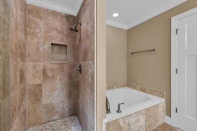 Building Photo - 6709 Briana Way