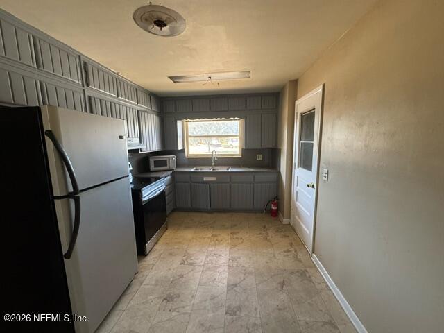 Building Photo - 845 Acapulco Rd