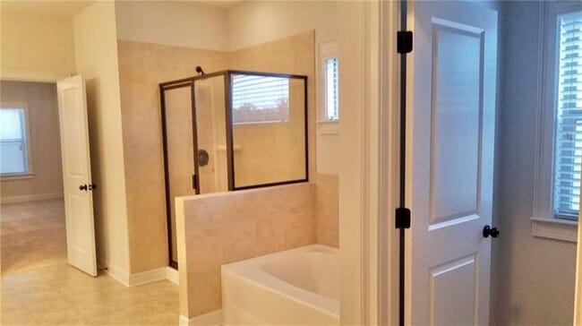 Building Photo - 235 Broadmoor Dr