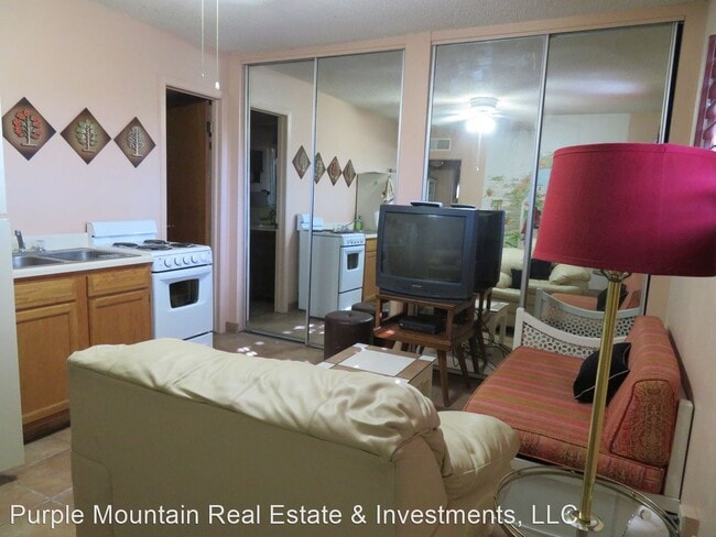 Building Photo - 1 br, 1 bath House - 1812 Louise Circle
