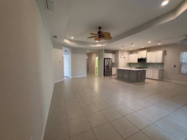 Building Photo - 276 Carlino Dr