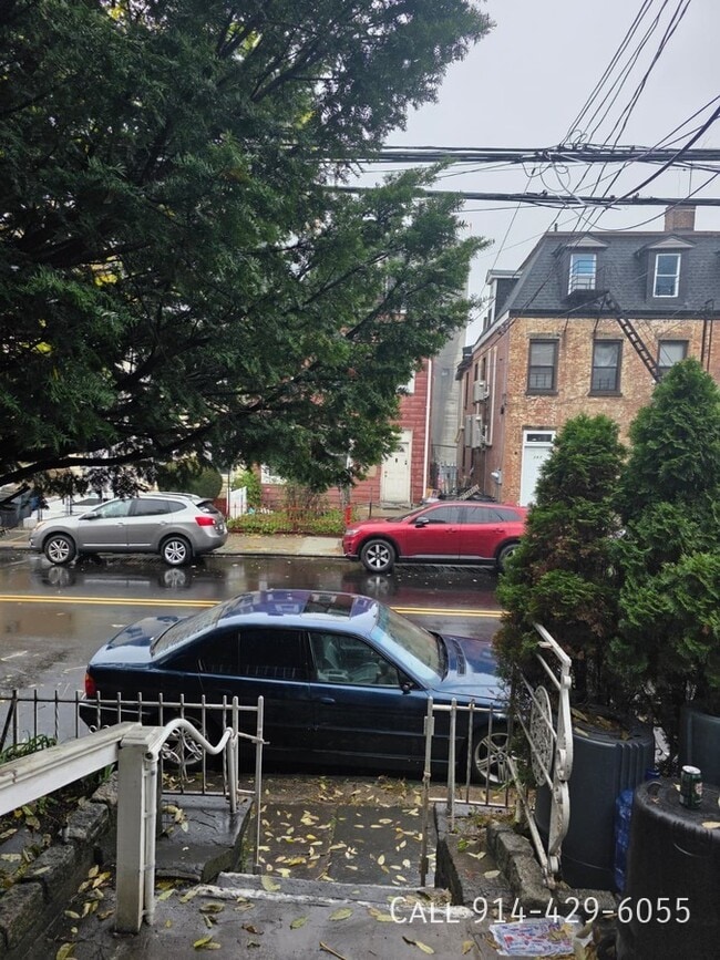 Building Photo - 160 Buena Vista Ave