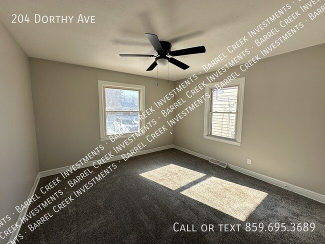 Building Photo - 204 Dorothy Ave