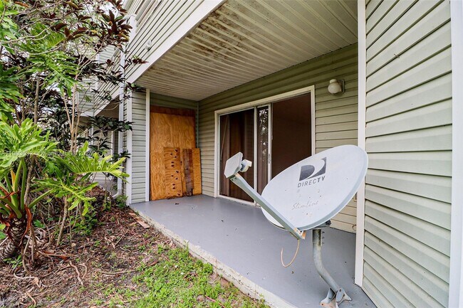 Building Photo - 3453 NW 44th St