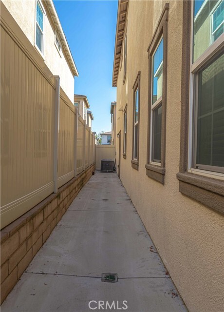Building Photo - 2863 E Via Terrano