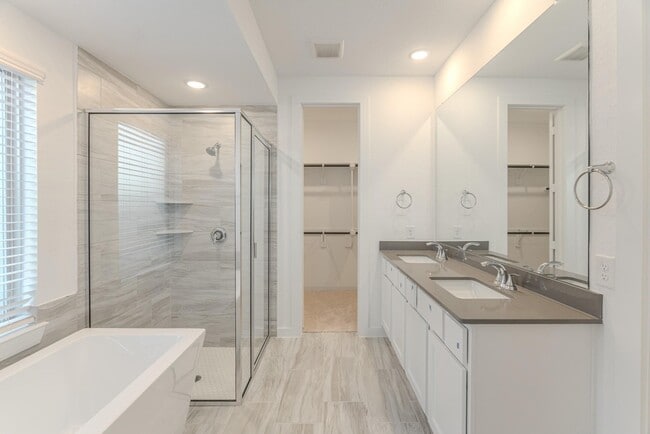 Building Photo - 7342 Lake Arrowhead Ln