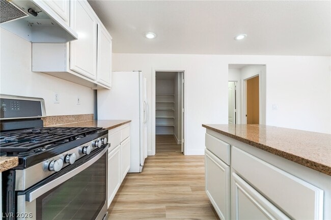 Building Photo - 8240 Calico Wind St