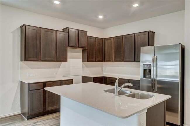Building Photo - 5829 Bellissima Way