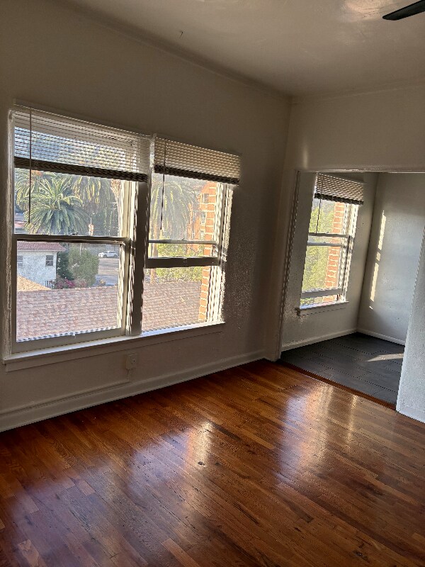 Building Photo - 1845 N Gramercy Pl