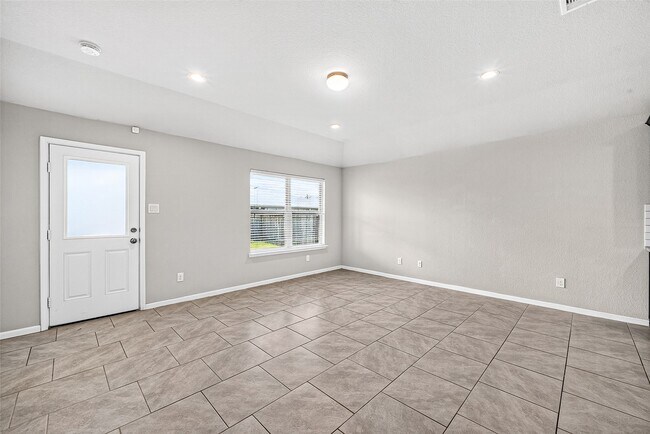 Building Photo - 29615 Breakwater Dr
