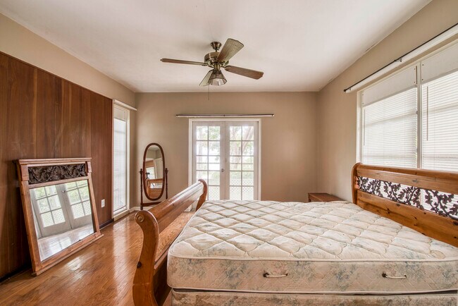 Building Photo - 4111 S Indian River Dr