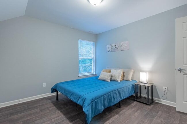 Building Photo - The Gun Club | Make yourself at home in this West-Side Reservoir Park Home, a 5-minute walk to bu...