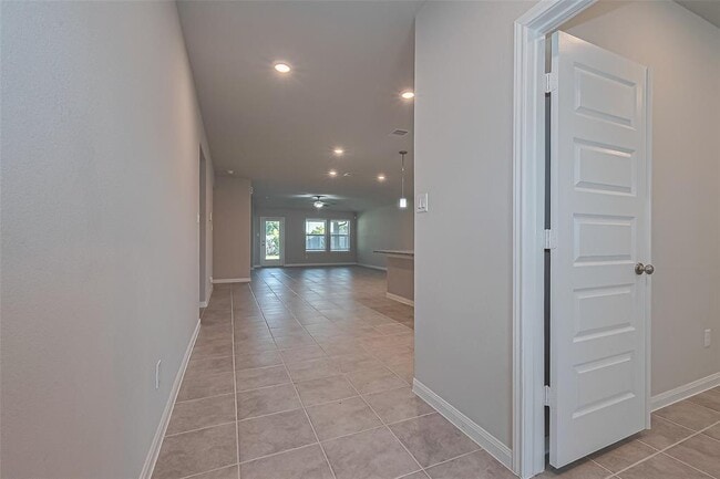 Building Photo - 21507 Pachino Ln