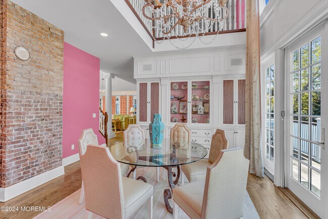 Building Photo - 207 Monmouth Ave