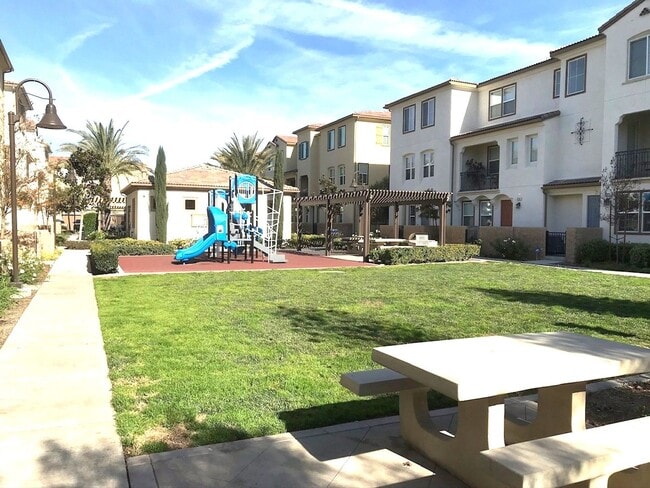 Building Photo - Beautiful 4 Bedroom Condominium with Attached Garage Located in Gated Community of Eastvale