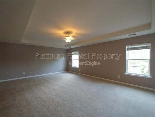 Building Photo - 6205 Park Leaf Walk