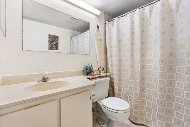 Building Photo - 4452 NE Ocean Blvd