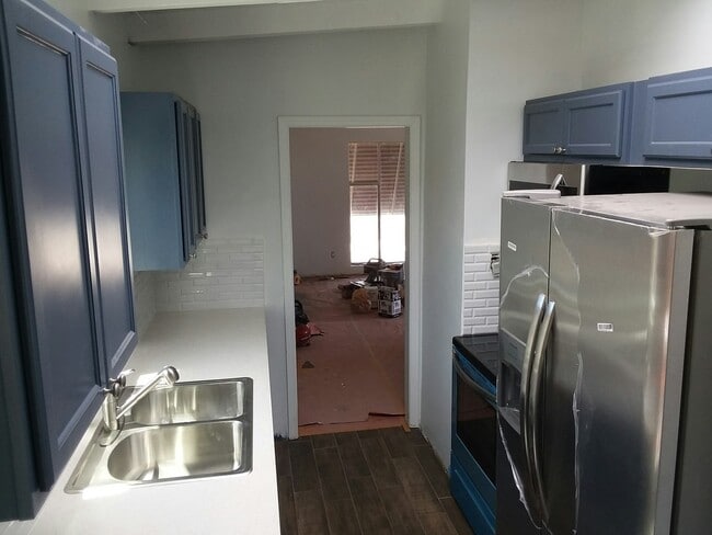 Building Photo - 74975 Serrano Dr