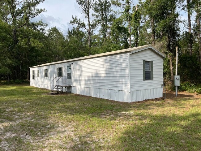 Primary Photo - 3 Bedroom, 2 bathroom Mobile Home in Suwan...