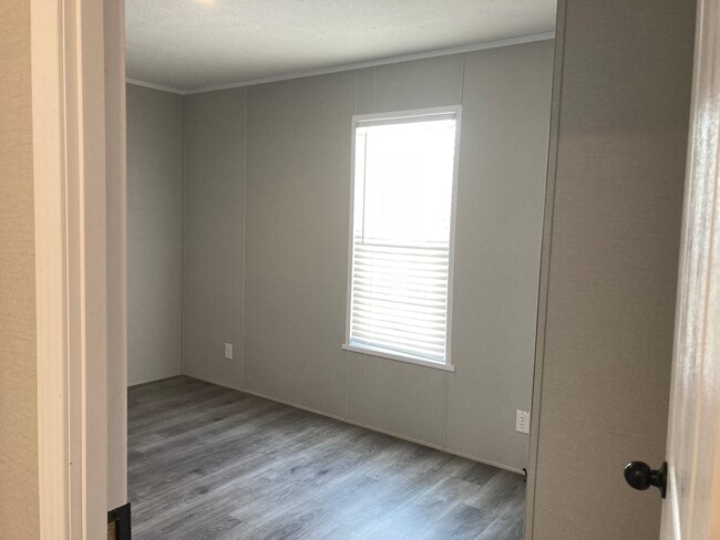 Building Photo - 107 Bluejay Hill