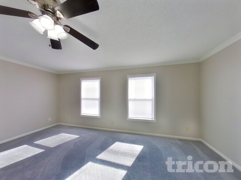 Building Photo - 1997 Evergold Cir