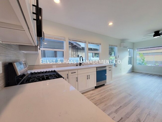 Building Photo - 1107 E. Broadway-