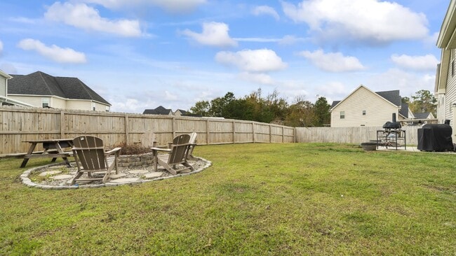 Building Photo - Towne Pointe