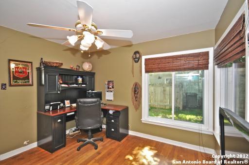 Building Photo - 519 Byrnes Dr