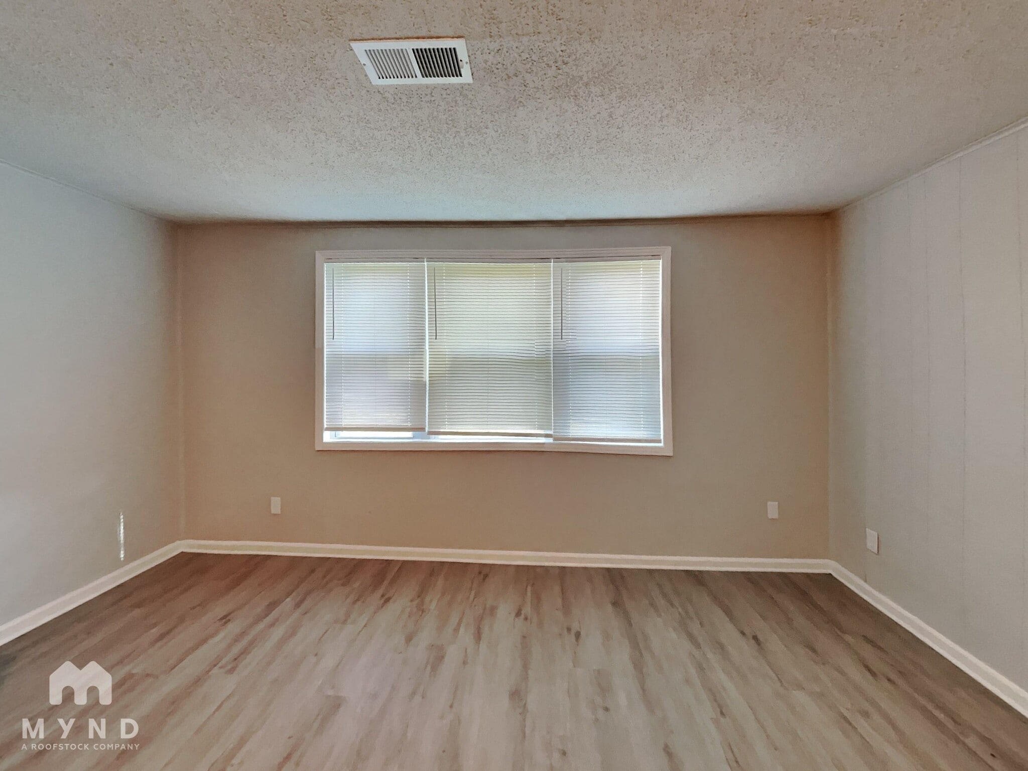 Building Photo - 3775 Emerson Ave