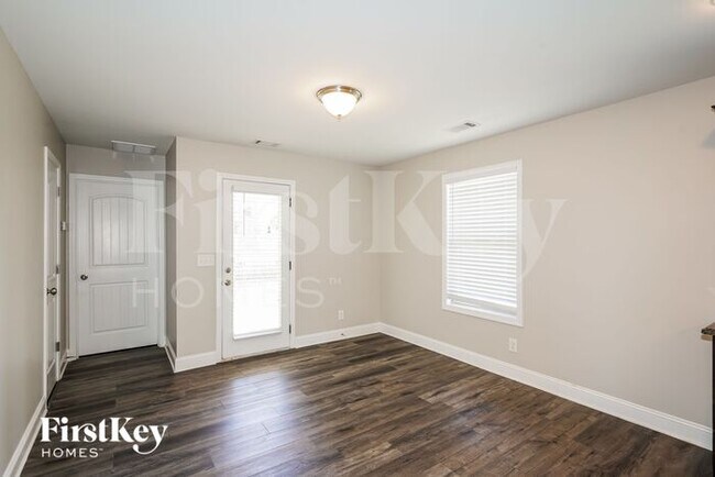 Building Photo - 2352 Pea Ridge Rd