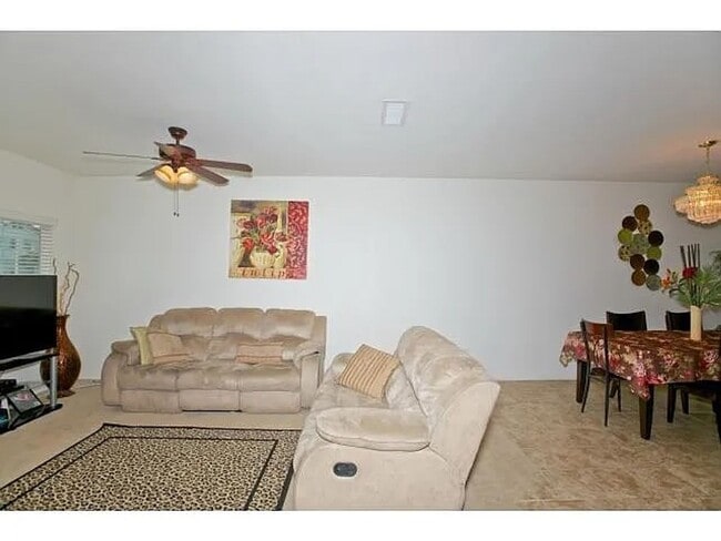 Building Photo - A stunning two-story house boasts three spacious bedrooms and 2.5 bathrooms