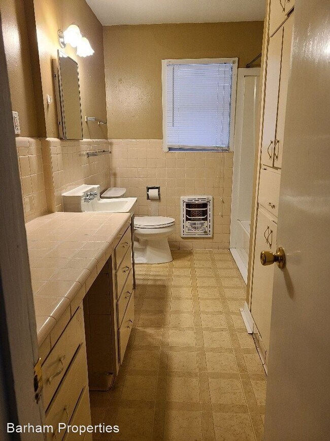 Building Photo - 3 br, 2 bath House - 417 Esther Blvd