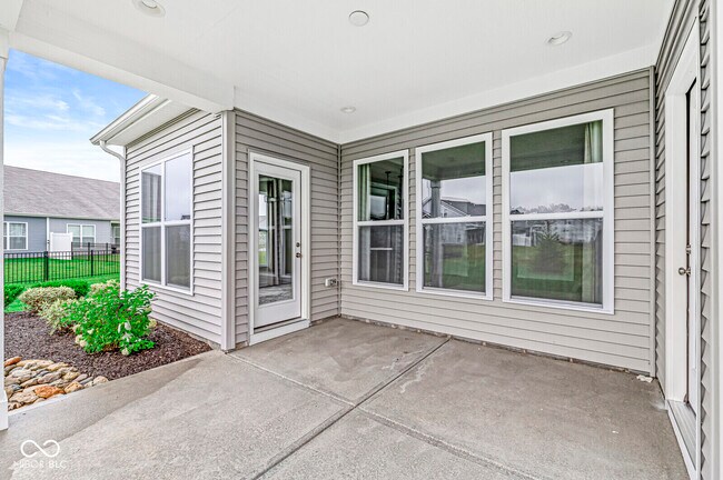 Building Photo - 9442 Orchard Cove Dr
