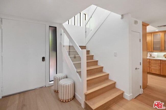 Building Photo - 234 S Tower Dr