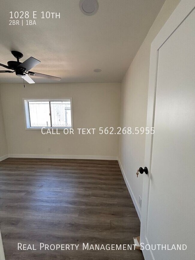 Building Photo - 1028 E 10th-