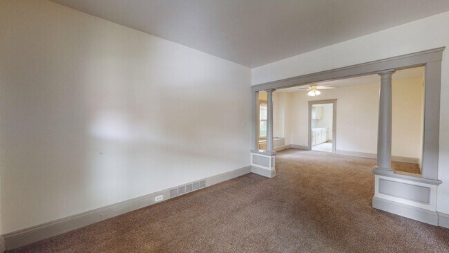 Building Photo - 3339 W.84th