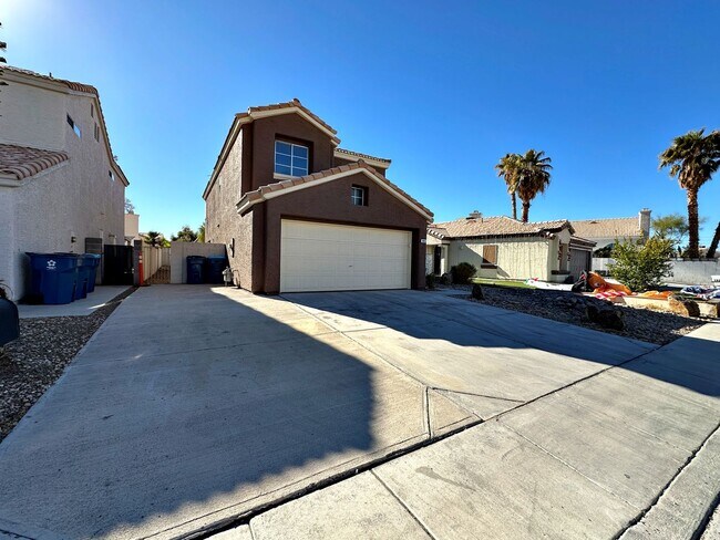 Building Photo - 1645 Autumn Rust Dr