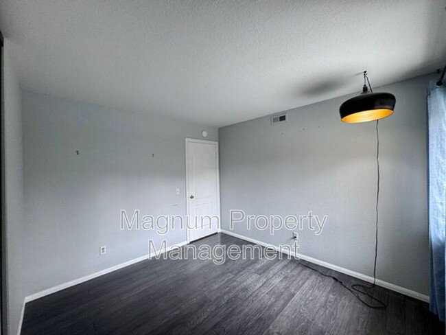 Building Photo - 30152 Corte Carrizo