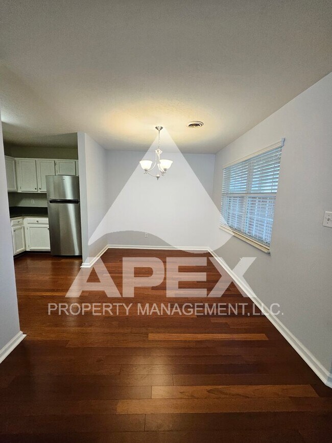 Building Photo - MOVE-IN SPECIAL, $1 RENT!! - Stunning 2 Bd...