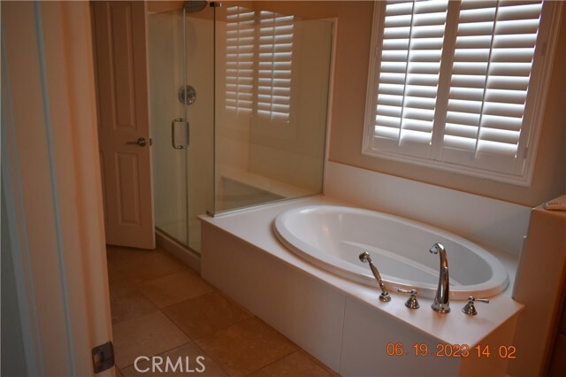 Building Photo - 6132 Grovewood Pl