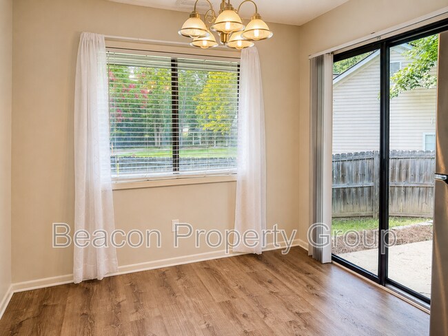 Building Photo - 102 Saltlick Trace