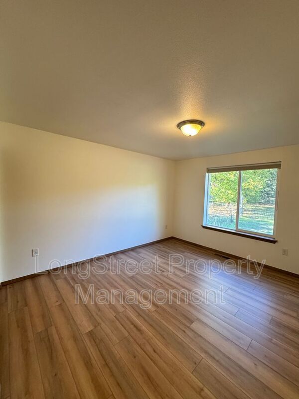 Building Photo - 29173 Blake Dr