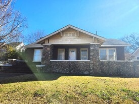 Building Photo - 529 10th Ct S